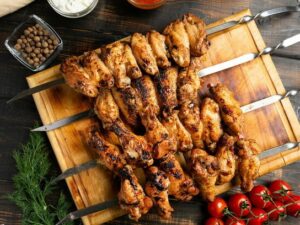Шашлик з курячих крилець